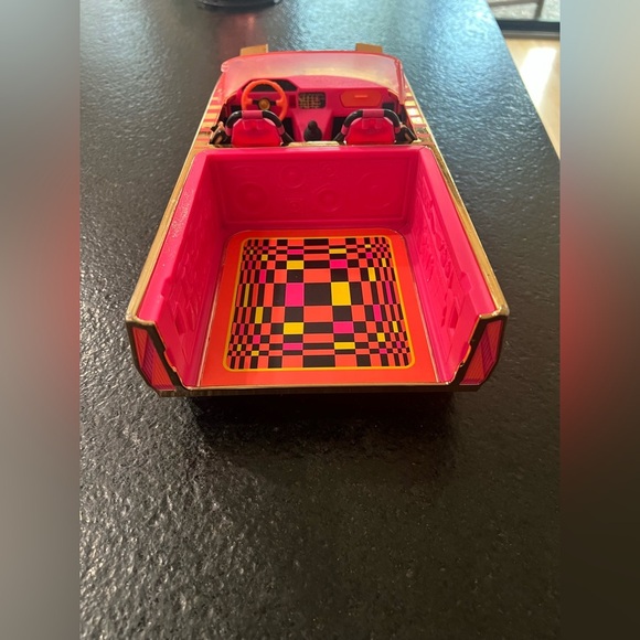 Limited Edition Pink & Gold Barbie LOL Speedmatic Convertible Car Pool & Dance - Picture 8 of 8